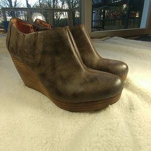 Dr. Scholls bootie wedges, size 9.5 NWOT